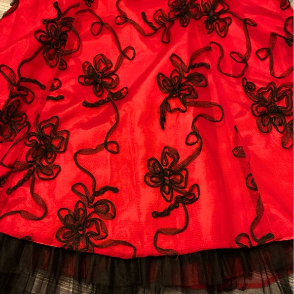 Josh & Jazz red and black halter cocktail dress, size 11/12 - Picture 6 of 9